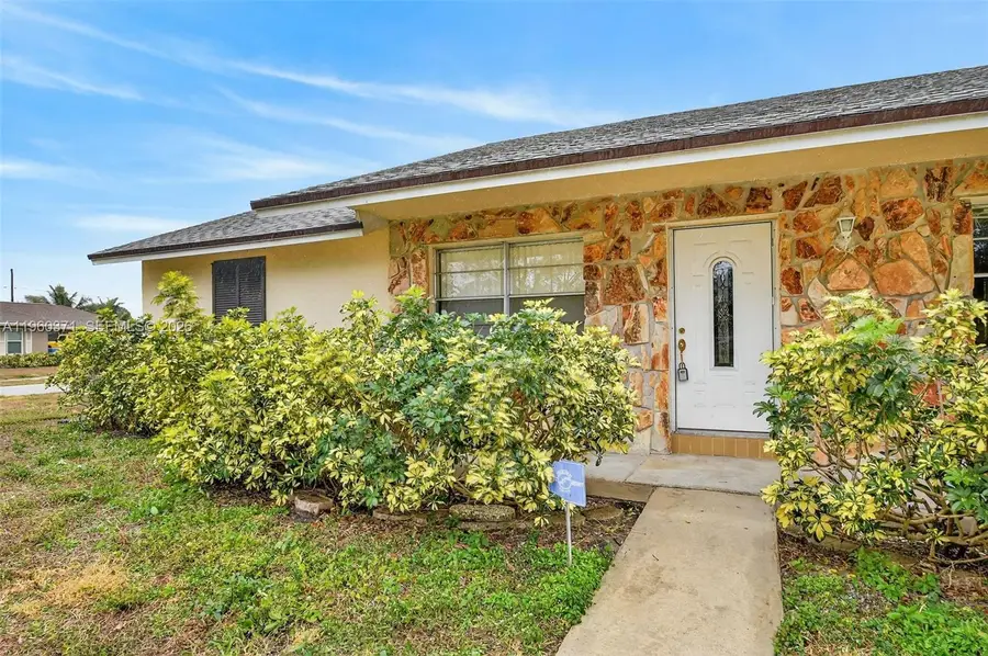 1319 W Jennings St, Lantana, FL 33462 - #3