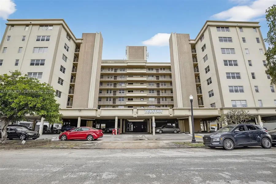 1811 Jefferson St #603, Hollywood, FL 33020 - Image #3