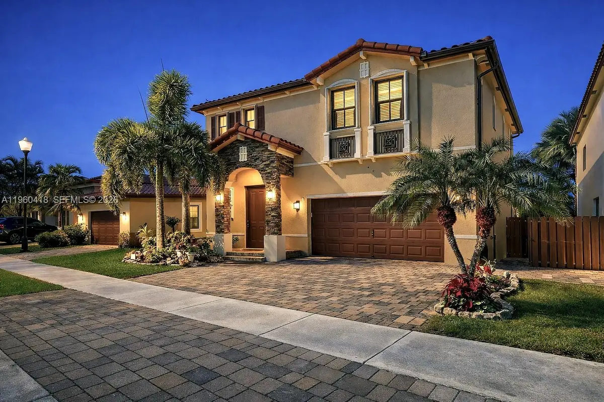 132 NE 26th Ave, Homestead, FL 33033 - Image #1