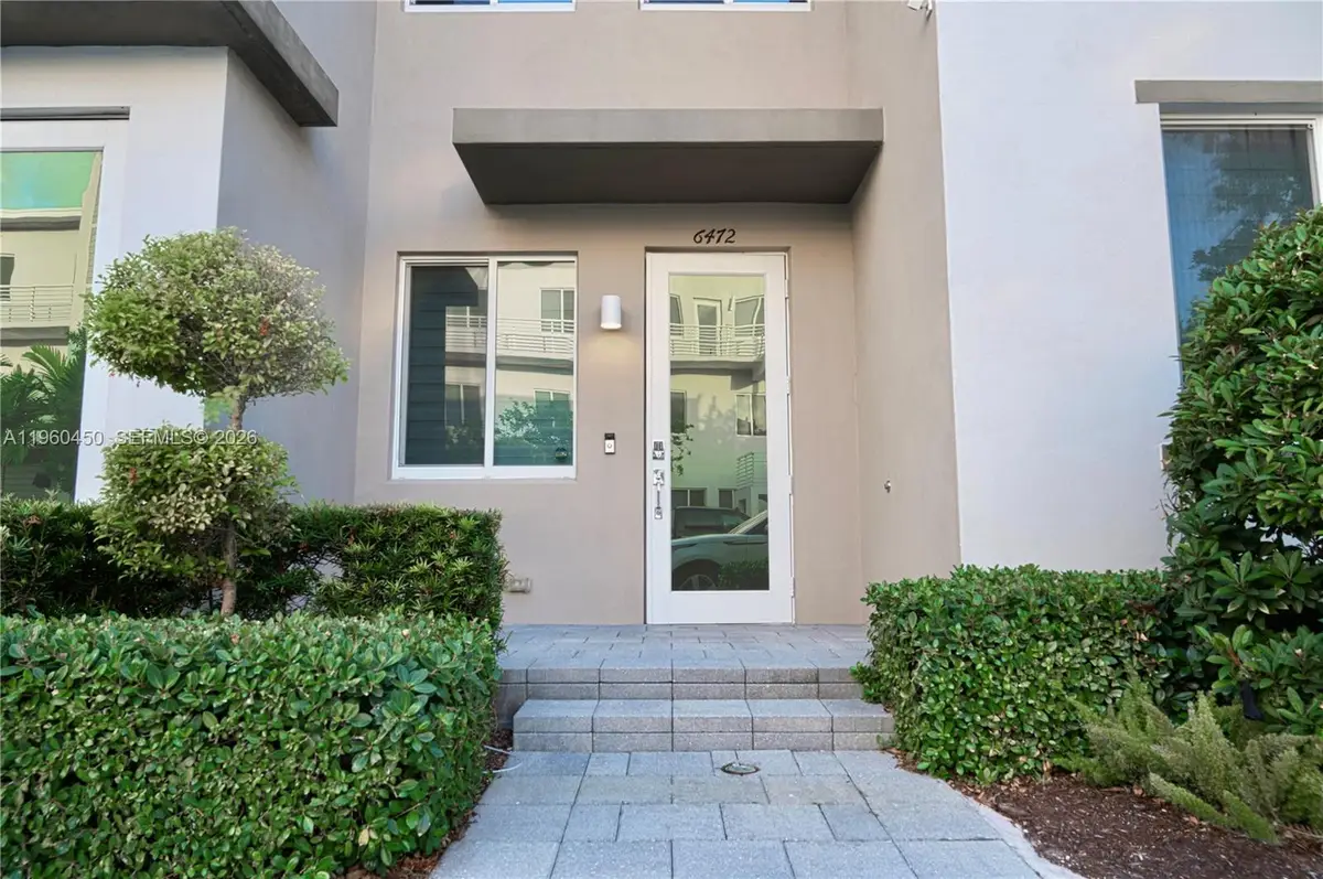 6472 NW 103rd Pl, Doral, FL 33178 - Image #1