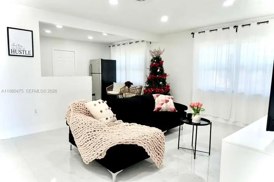 1213 NW 6th Ave, Fort Lauderdale, FL 33311 - Image #3