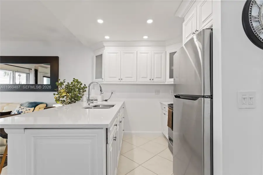 815 SW 11th Ave #18G, Hallandale Beach, FL 33009 - Image #3