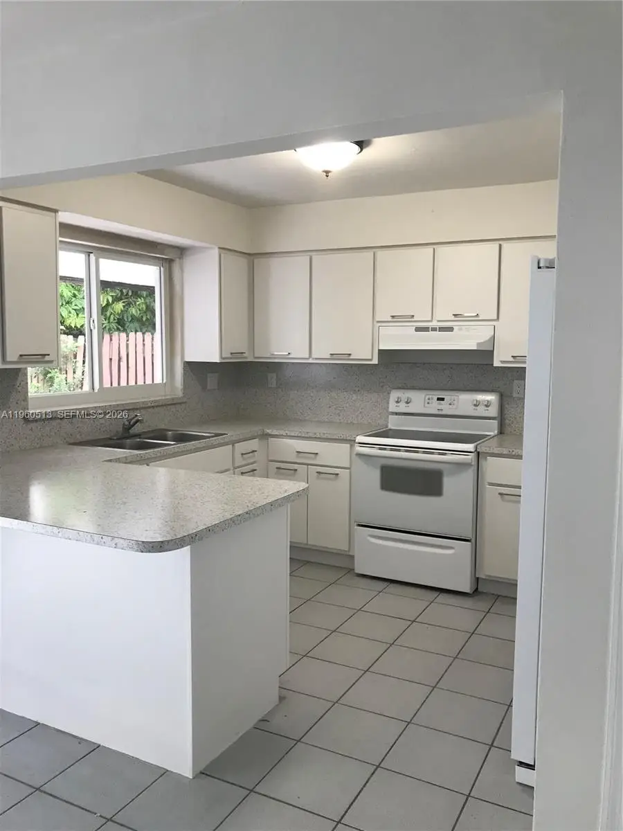 6417 SW 135th Ave, Miami, FL 33183 - Image #2