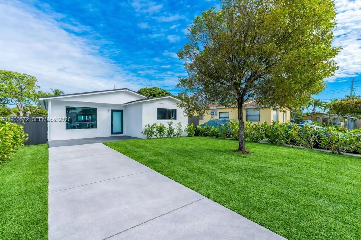 528 NW 3rd Ct, Hallandale Beach, FL 33009 - Image #1