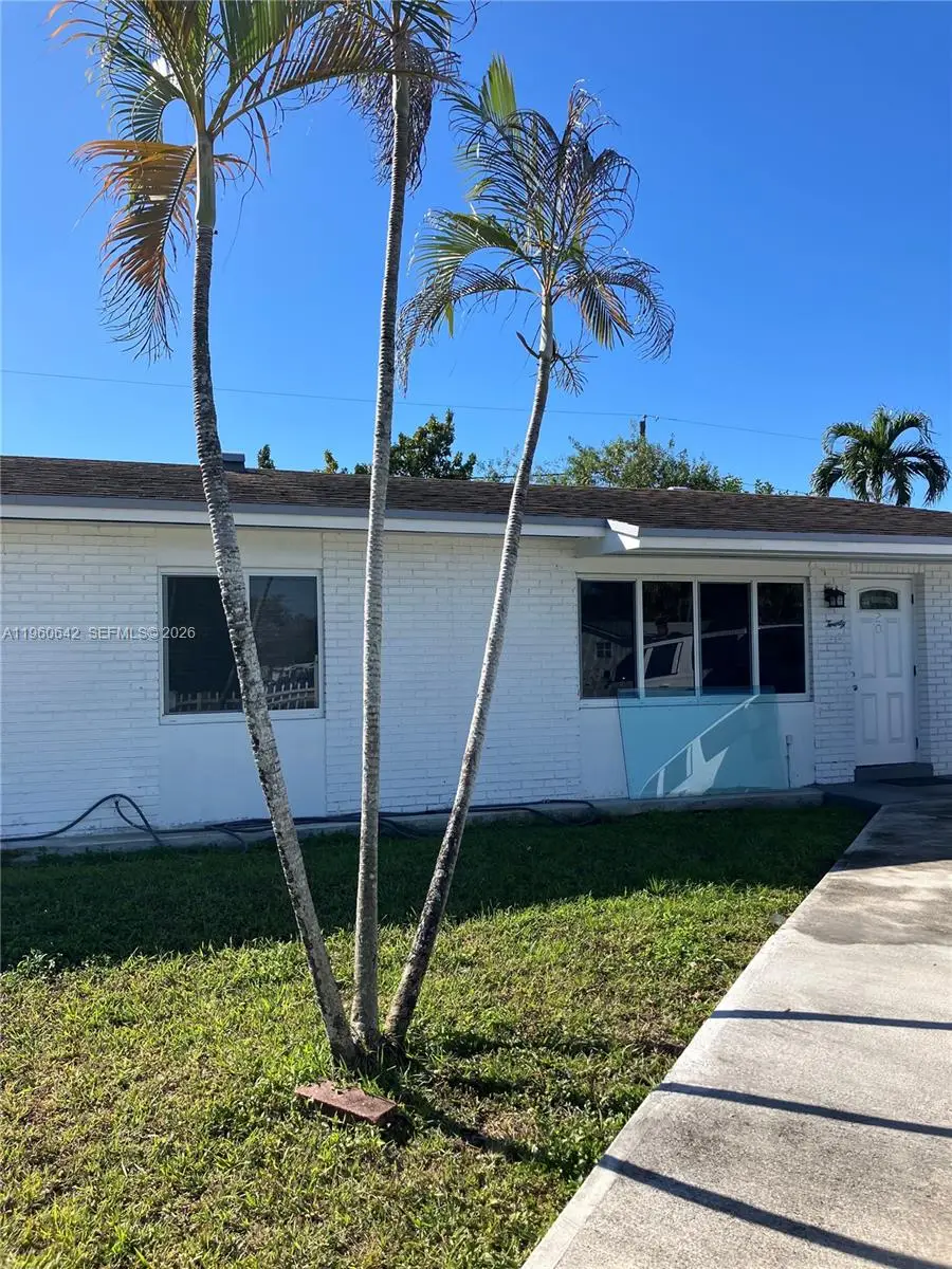 20 NE 215th St, Miami Gardens, FL 33179 - #1