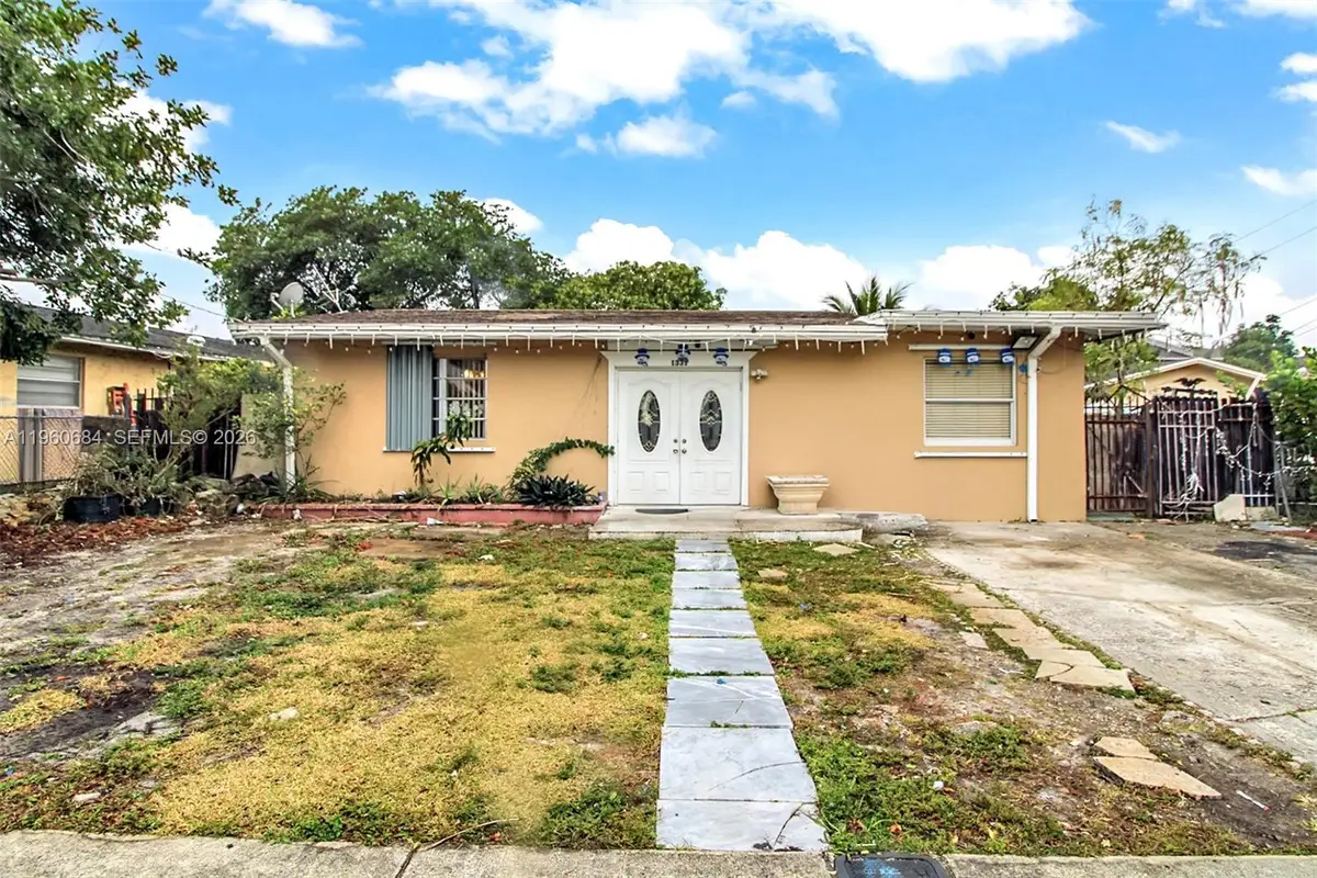 1331 SW 44th Ave, Fort Lauderdale, FL 33317 - Image #1