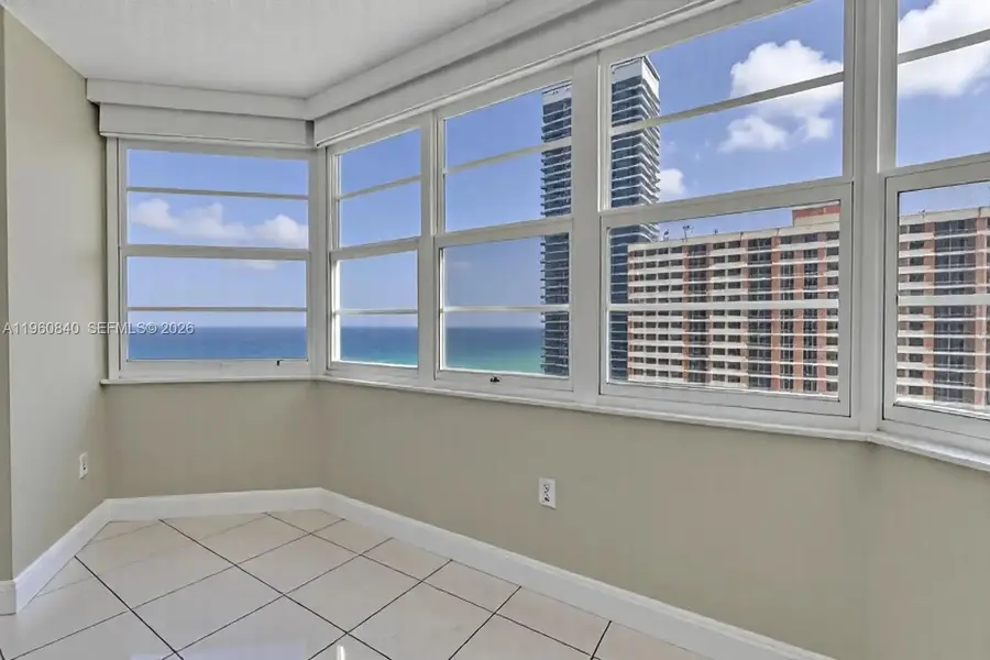 1950 S Ocean Dr #17E, Hallandale Beach, FL 33009 - Image #2