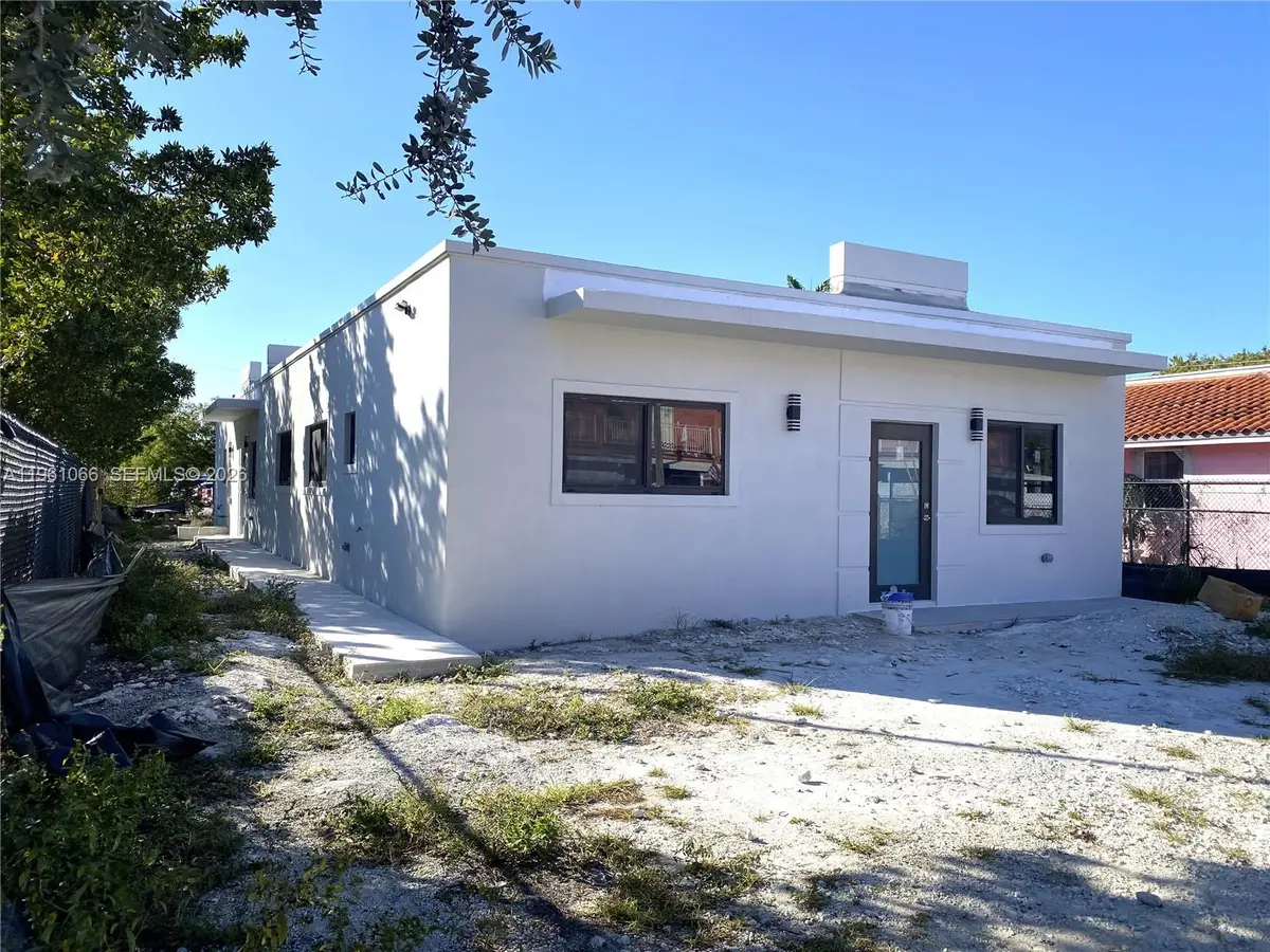 2474 W 4th Ct, Hialeah, FL 33010 - Image #1