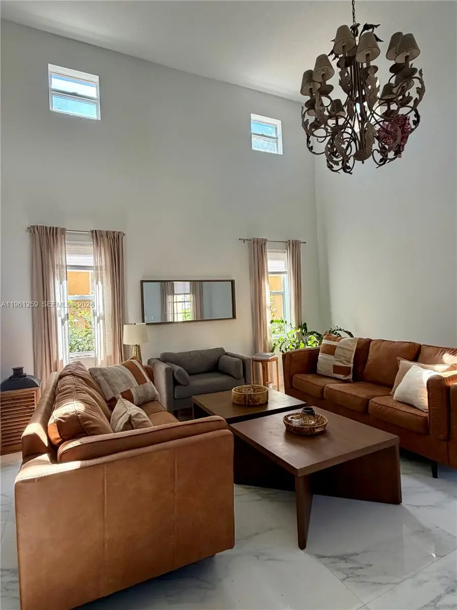 3846 W Gardenia Ave, Weston, FL 33332 - #1