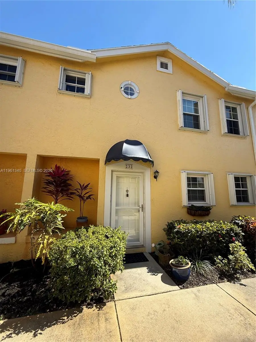 232 Waterside Dr, Hypoluxo, FL 33462 - Image #1