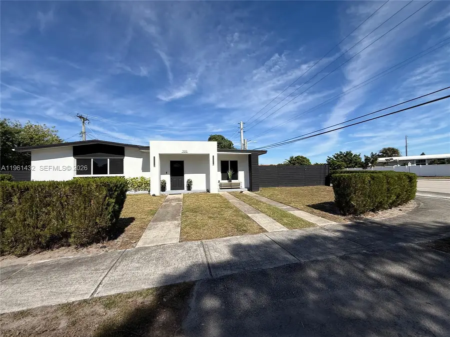 299 NE 46th St, Deerfield Beach, FL 33064 - Image #3