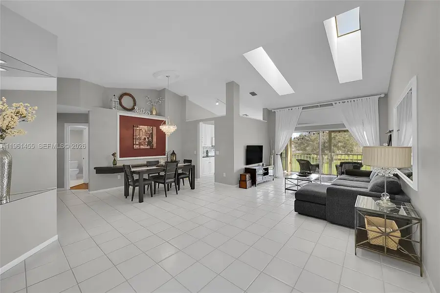 17317 Boca Club Blvd #7, Boca Raton, FL 33487 - Image #2