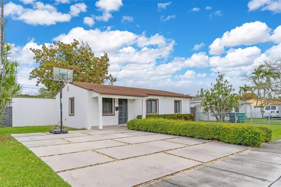7585 SW 28th St, Miami, FL 33155 - Image #2