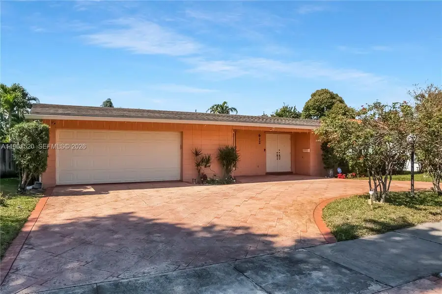 612 N 46th Ave, Hollywood, FL 33021 - #2