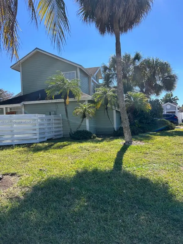 10035 SW 141st Ct, Miami, FL 33186