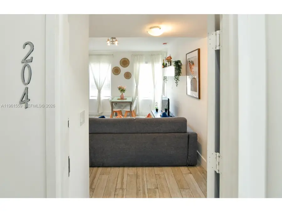 811 Jefferson Ave #204, Miami Beach, FL 33139 - #3