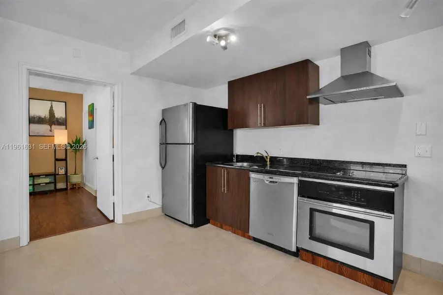 1300 Pennsylvania Ave #305, Miami Beach, FL 33139 - Image #3