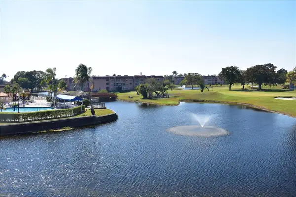 9201 Sunrise Lakes Blvd #308, Sunrise, FL 33322