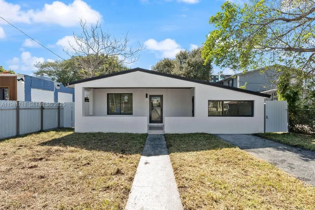 860 NW 70th St, Miami, FL 33150 - #1