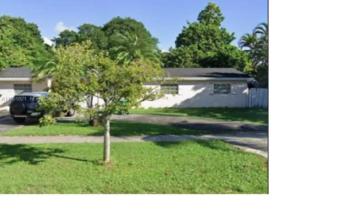9905 Marlin Rd, Cutler Bay, FL 33157 - #1