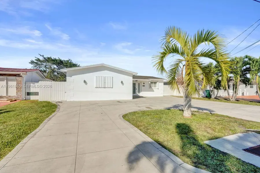 6617 Dahlia Dr, Miramar, FL 33023 - Image #3