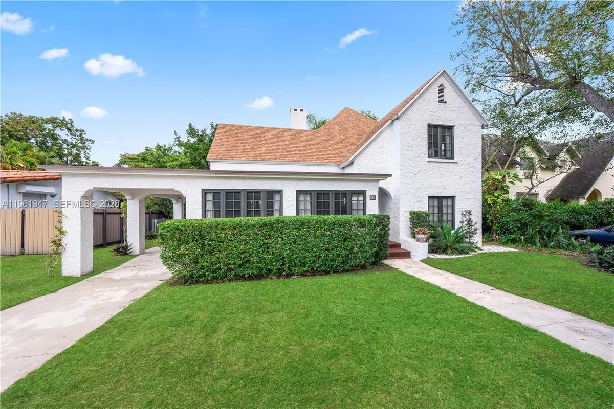 813 NE 81st St, Miami, FL 33138 - #1