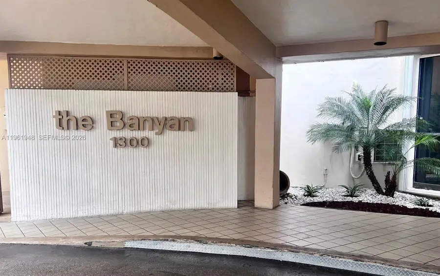 1300 Saint Charles Pl #L22, Pembroke Pines, FL 33026 - #2