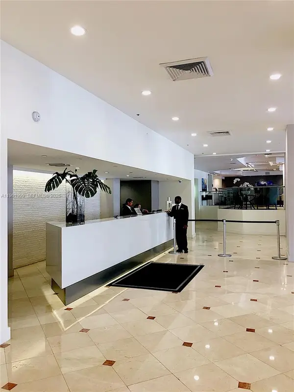 100 Lincoln Rd #303, Miami Beach, FL 33139