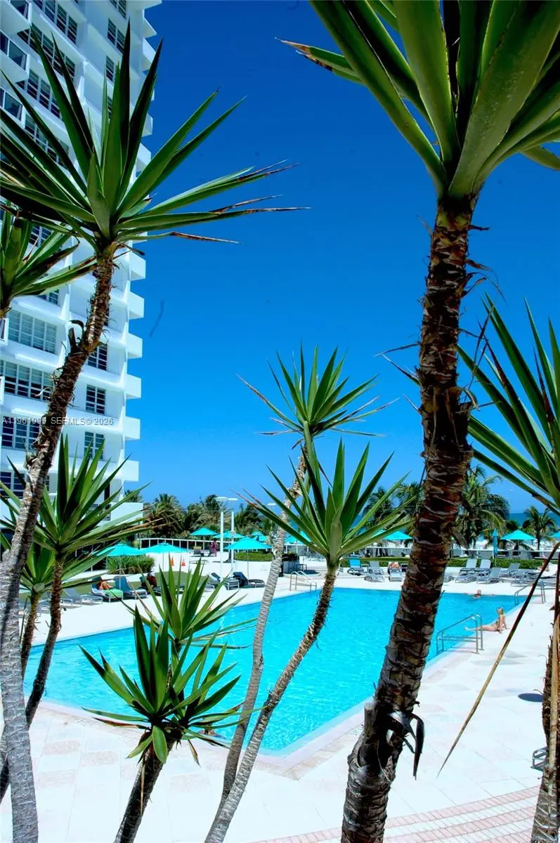 100 Lincoln Rd #303, Miami Beach, FL 33139 - Image #2