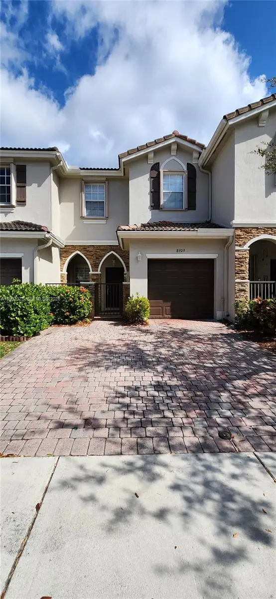 8909 SW 225th Ter, Cutler Bay, FL 33190 - #2