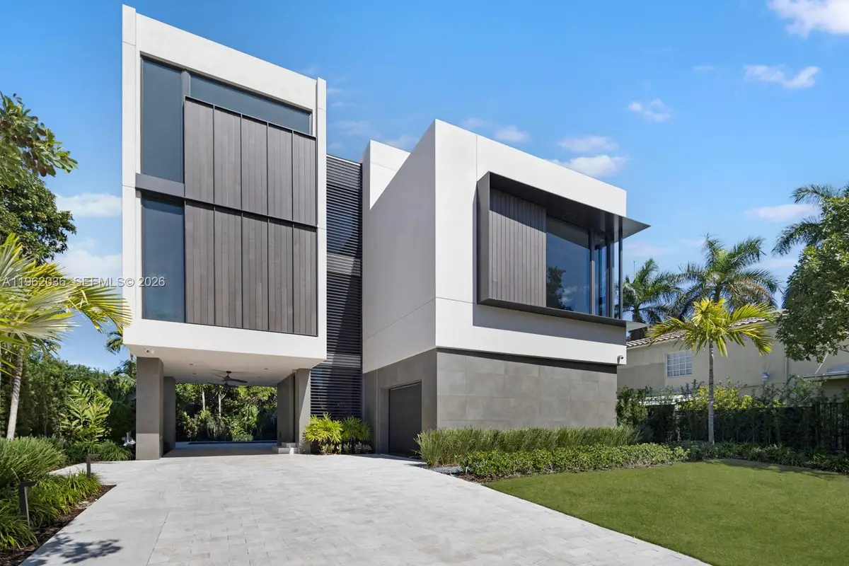 621 W 44th St, Miami Beach, FL 33140 - #1