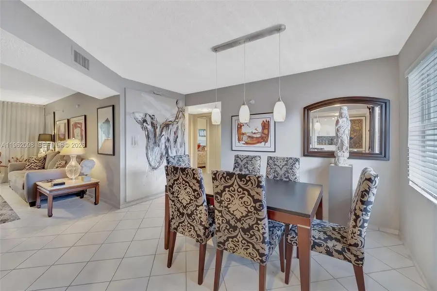 4000 NW 44th Ave #405, Lauderdale Lakes, FL 33319 - #2