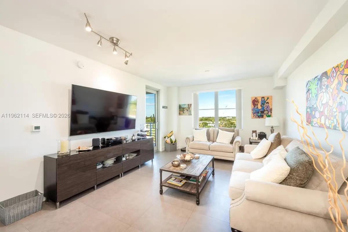 1830 Radius Dr #709, Hollywood, FL 33020 - Image #1