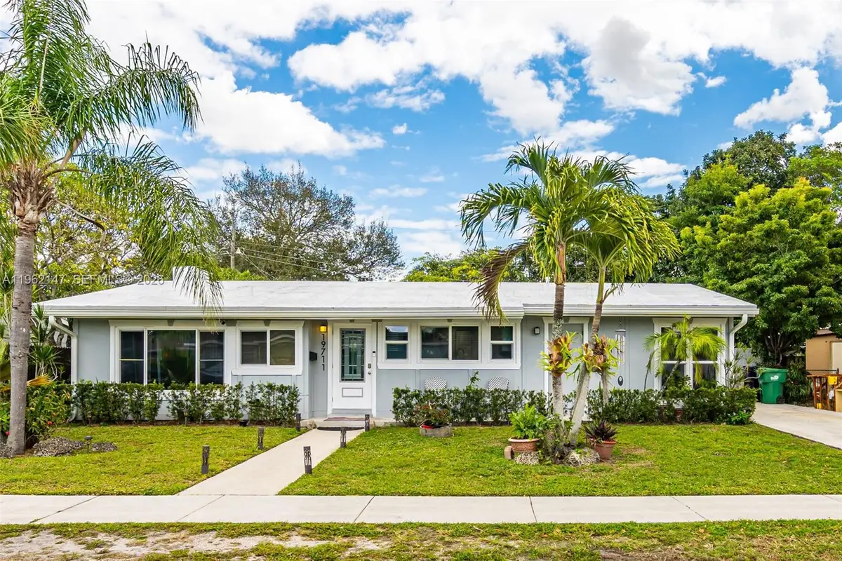 19711 NW 4th Ave, Miami Gardens, FL 33169 - Image #1