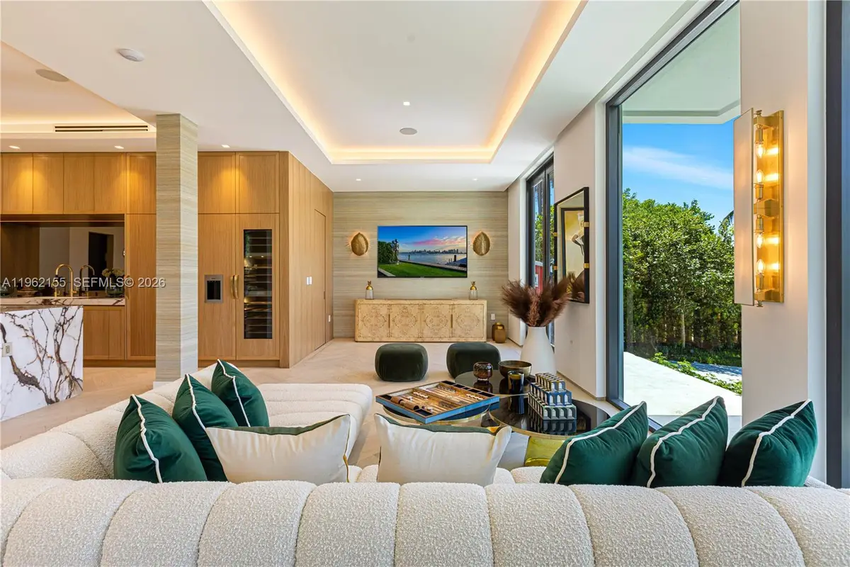 2499 N Meridian Ave, Miami Beach, FL 33140 - #1