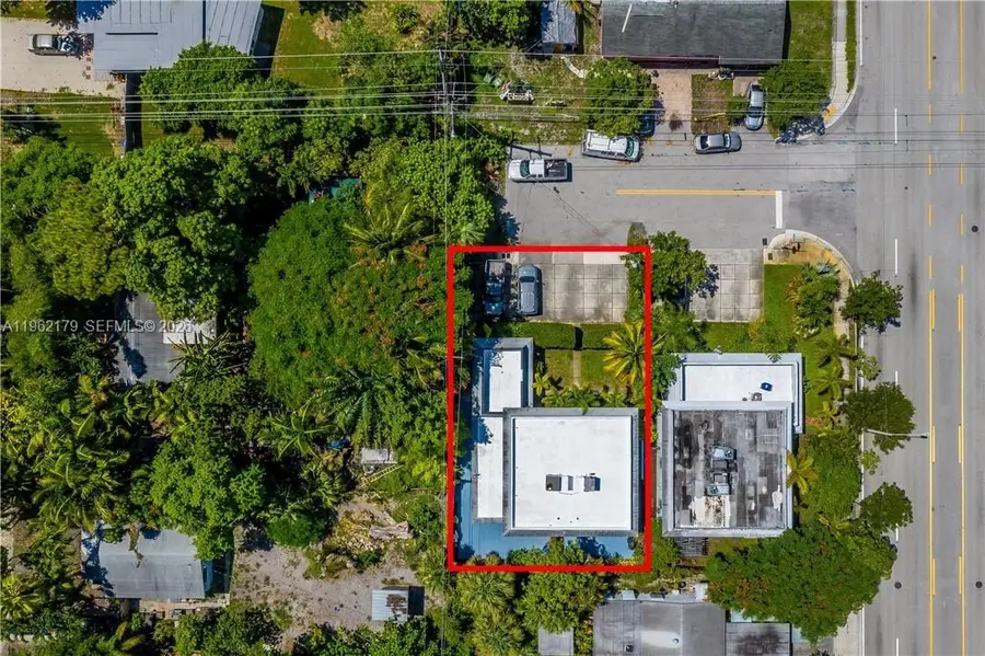 25 NE 12th St, Fort Lauderdale, FL 33304 - #2