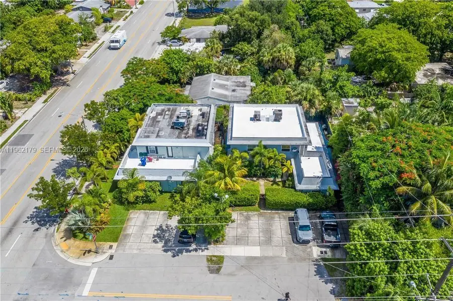 25 NE 12th St, Fort Lauderdale, FL 33304 - #3