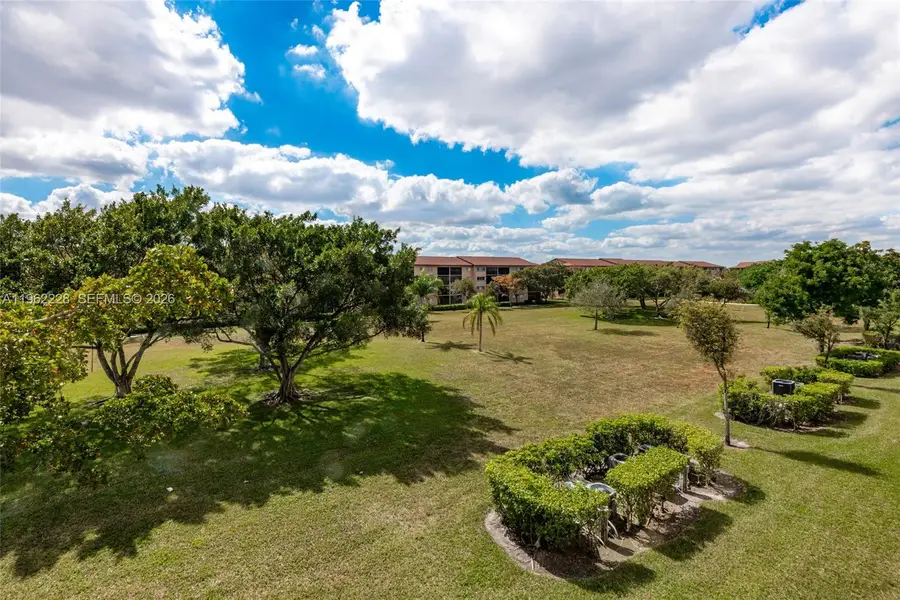 12550 SW 15th St #302E, Pembroke Pines, FL 33027 - #3