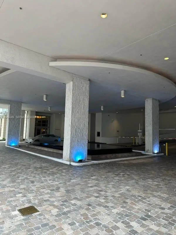 1050 Brickell Ave #1014, Miami, FL 33131 - #3