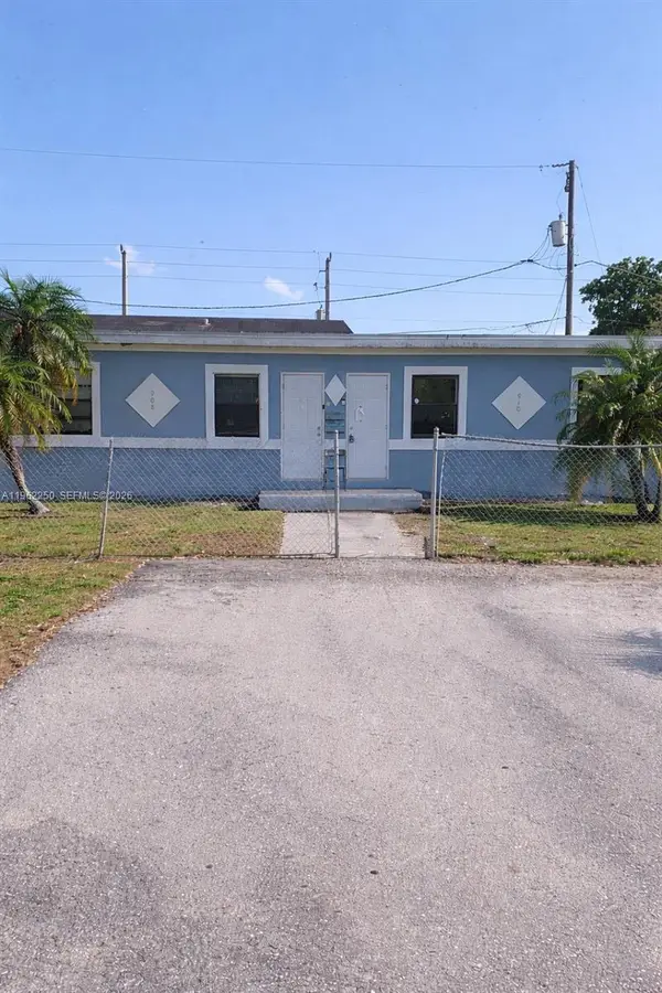 908 SW Avenue D, Belle Glade, FL 33430