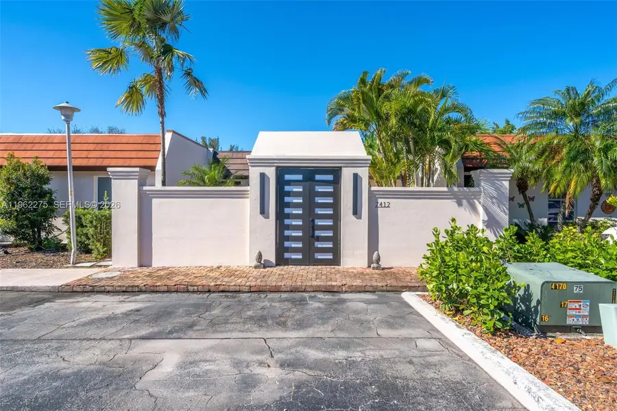 7412 Big Cypress Dr, Miami Lakes, FL 33014 - #2