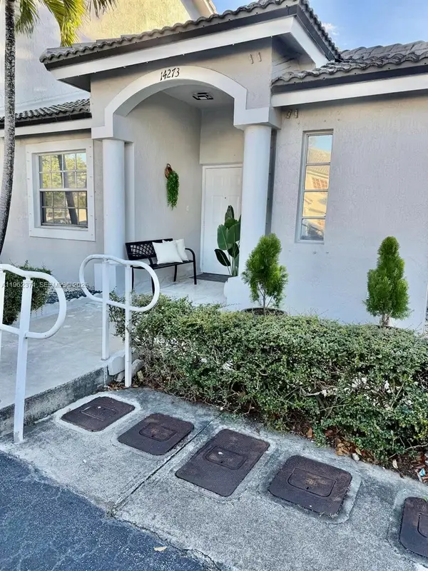 14273 Sw 120 Ct #11-11, Miami, FL 33186