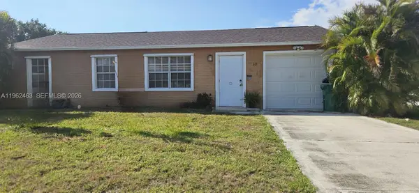 613 SW Sandbar Ter, Port St Lucie, FL 34953