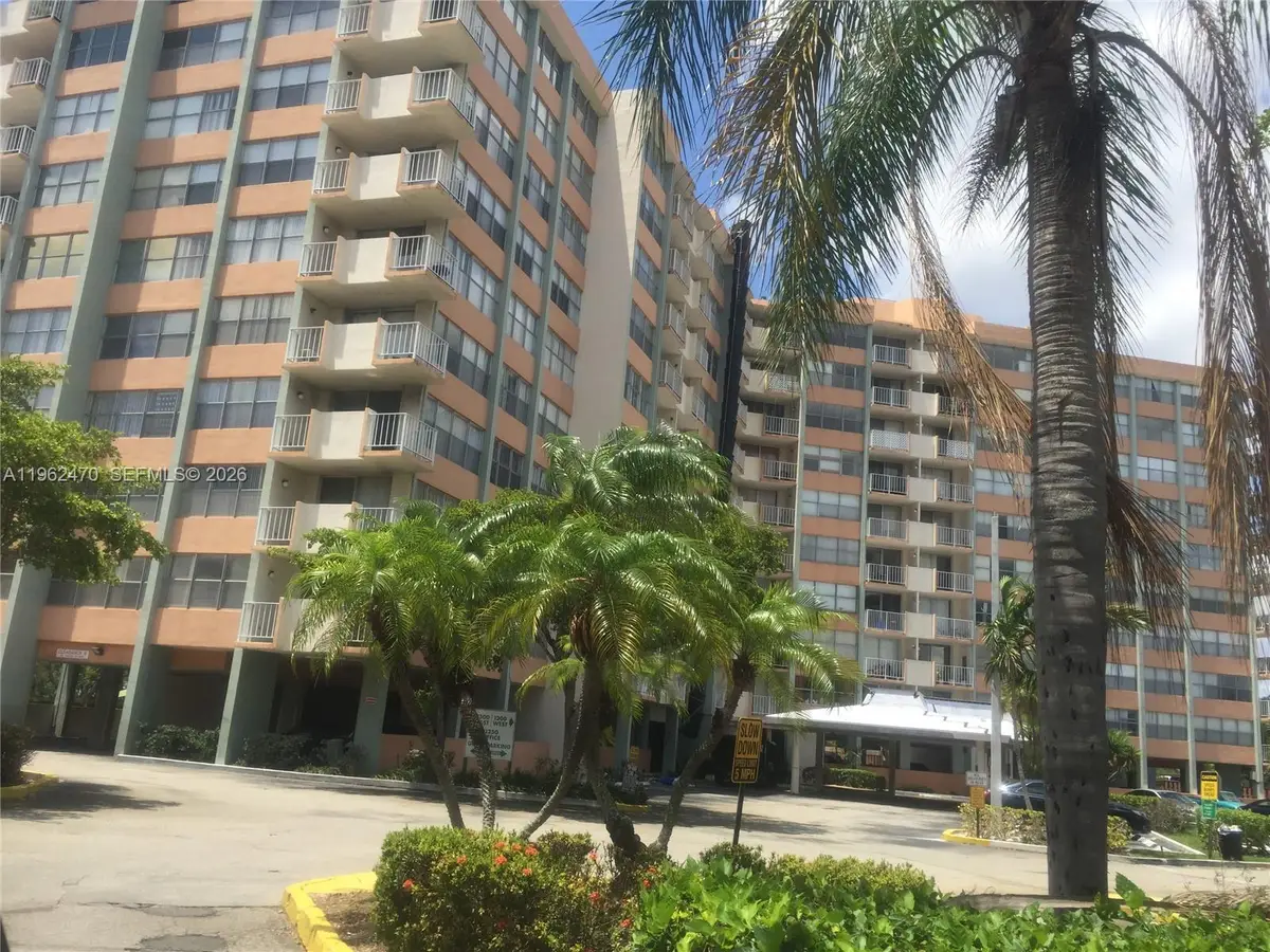 1300 NE Miami Gardens Dr #804E, Miami, FL 33179 - #1