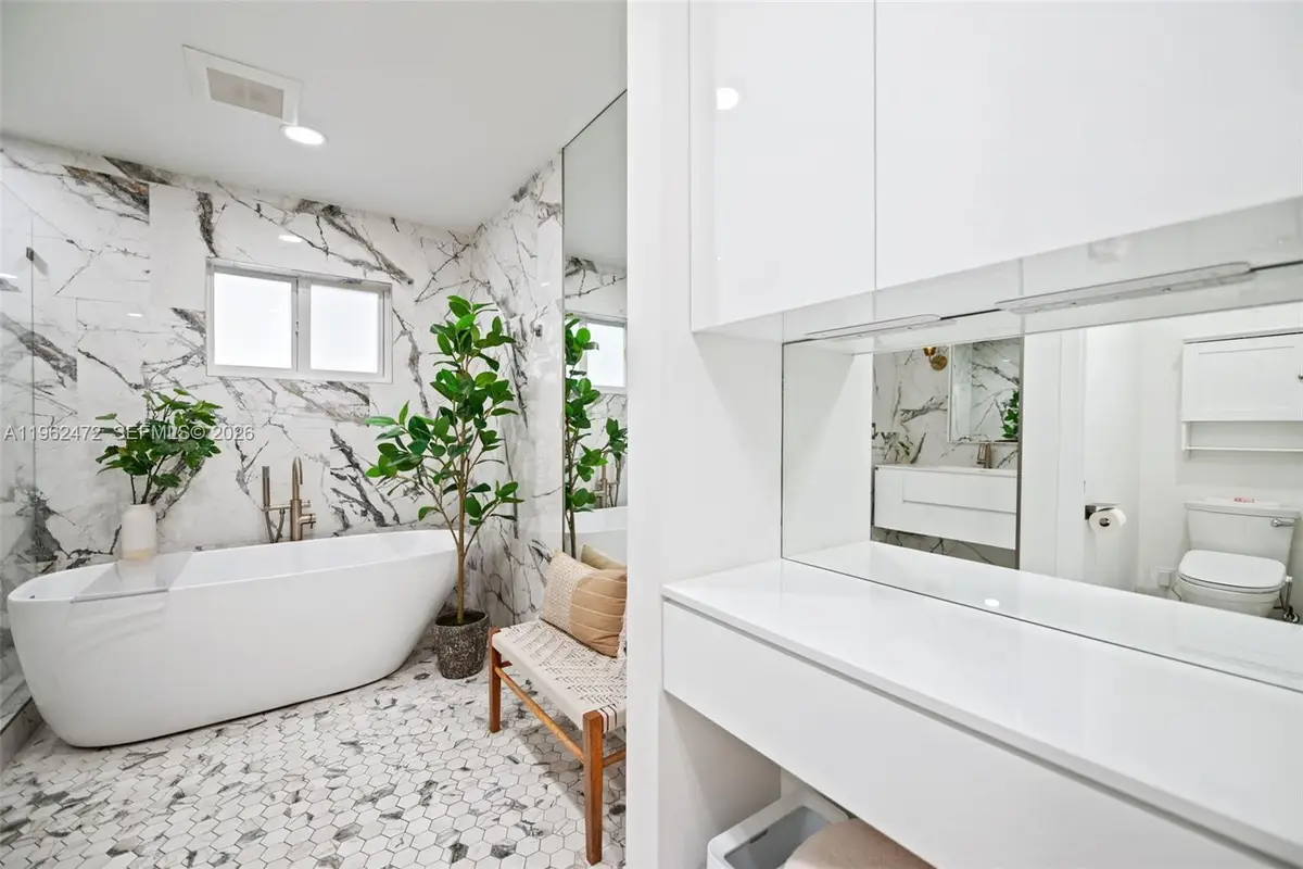 400 SW 62nd Ave, Plantation, FL 33317 - Image #1