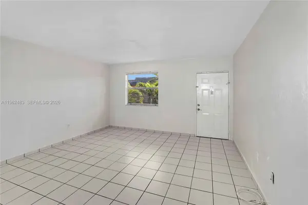 4655 Palm Ave #309, Hialeah, FL 33012