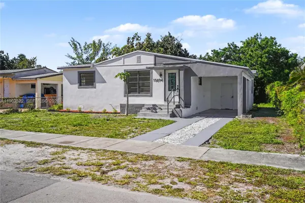 15694 NE 10th Ct, North Miami Beach, FL 33162