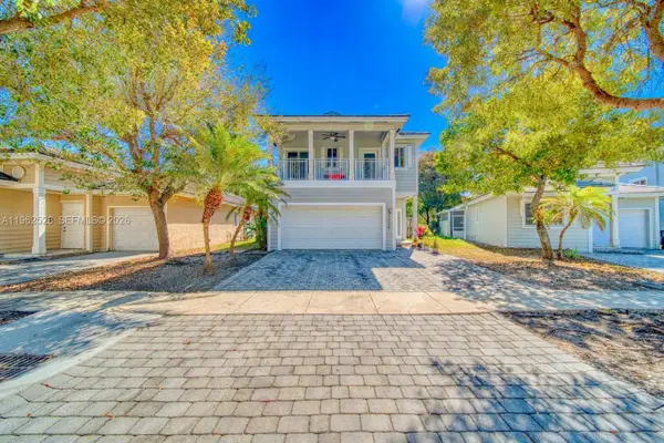 3228 SE 3rd Dr, Homestead, FL 33033