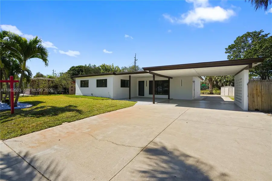 451 SW 38th Ter, Fort Lauderdale, FL 33312 - Image #2