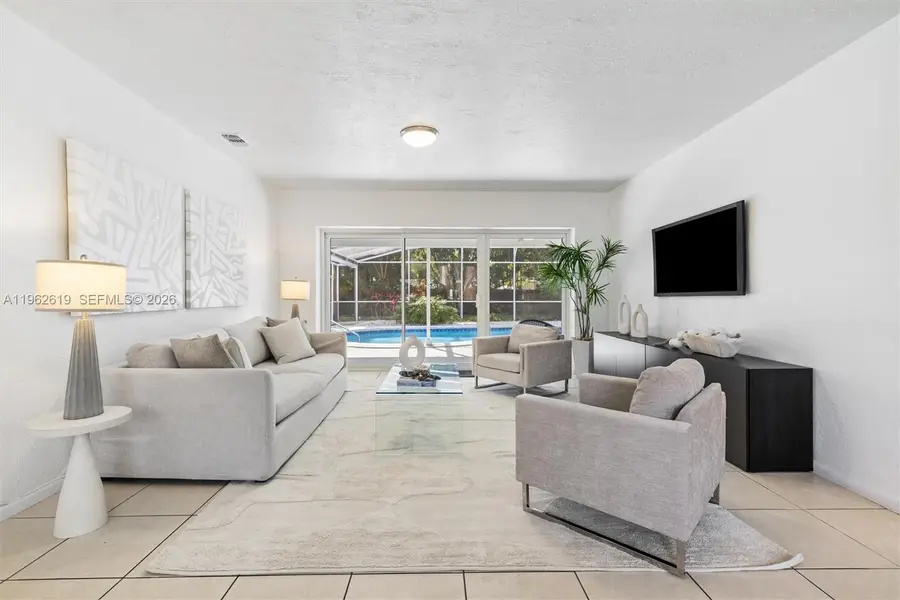 8260 SW 133rd St, Pinecrest, FL 33156 - #3